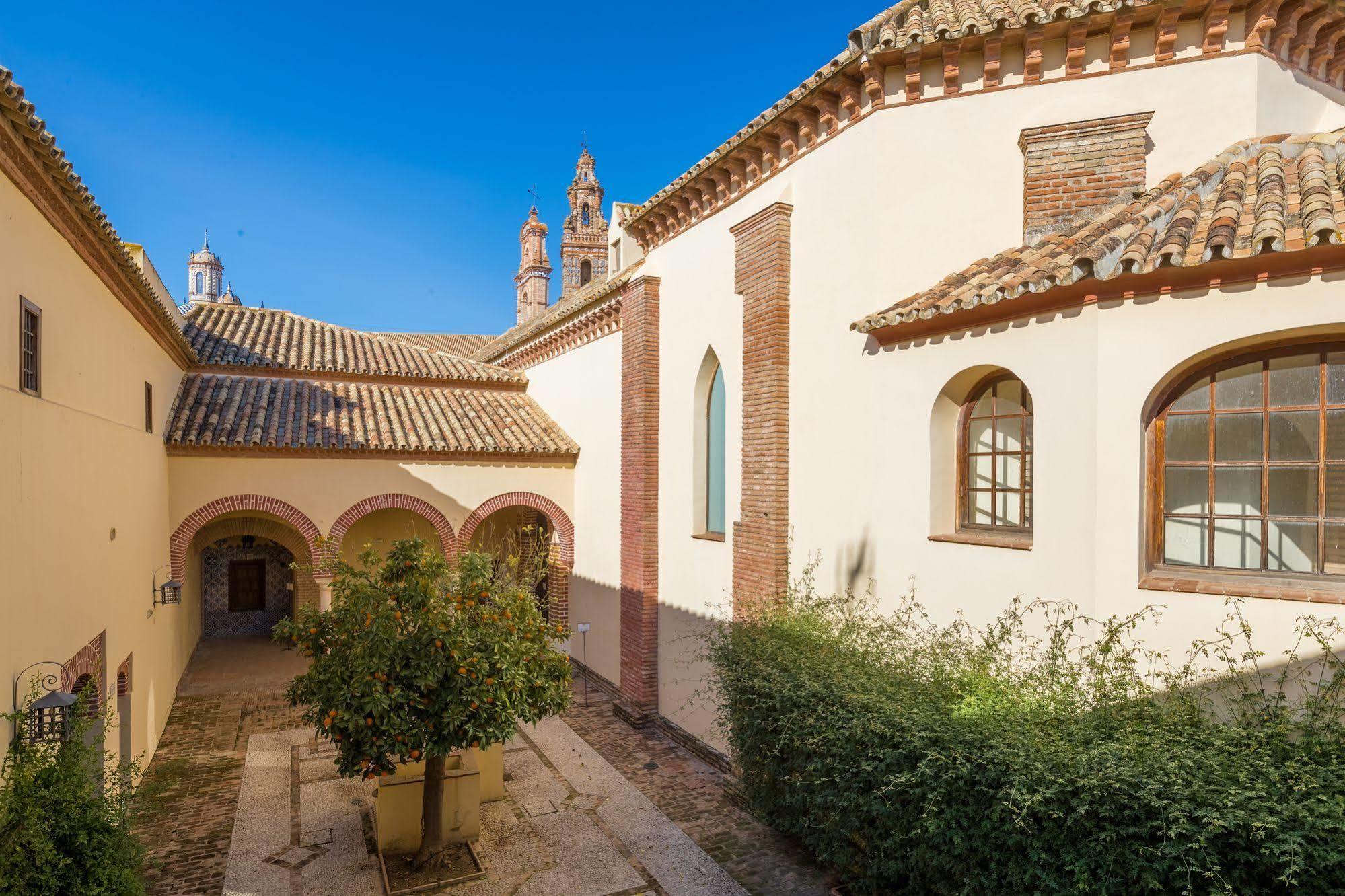 Hospederia Convento De Santa Clara Hotel Palma del Río Exterior photo